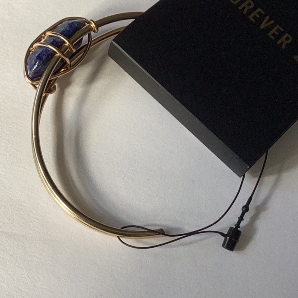 Forever 21 bracelet - Picture 4 of 5